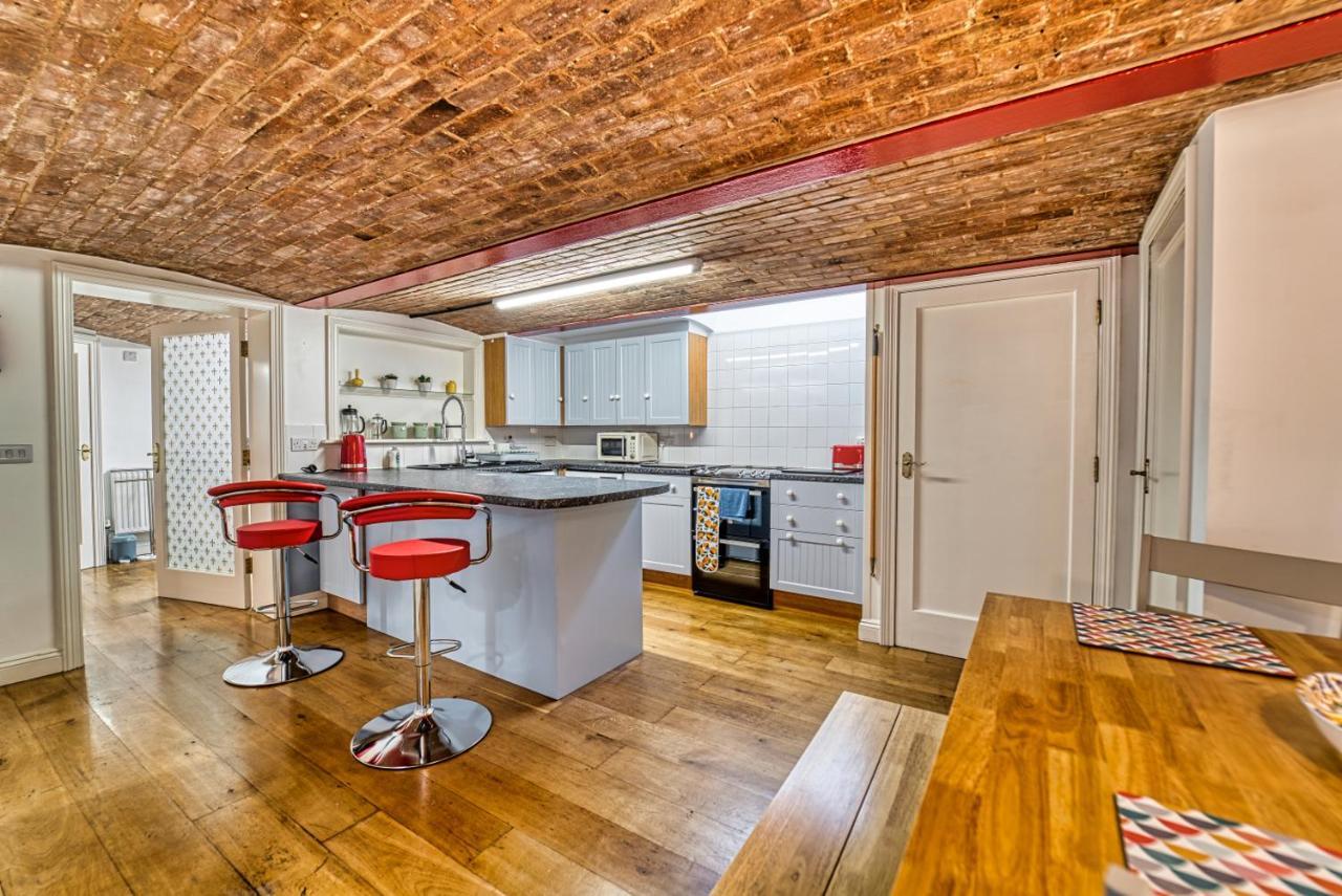 Host & Stay - The Basement On The Tything Worcester Ngoại thất bức ảnh